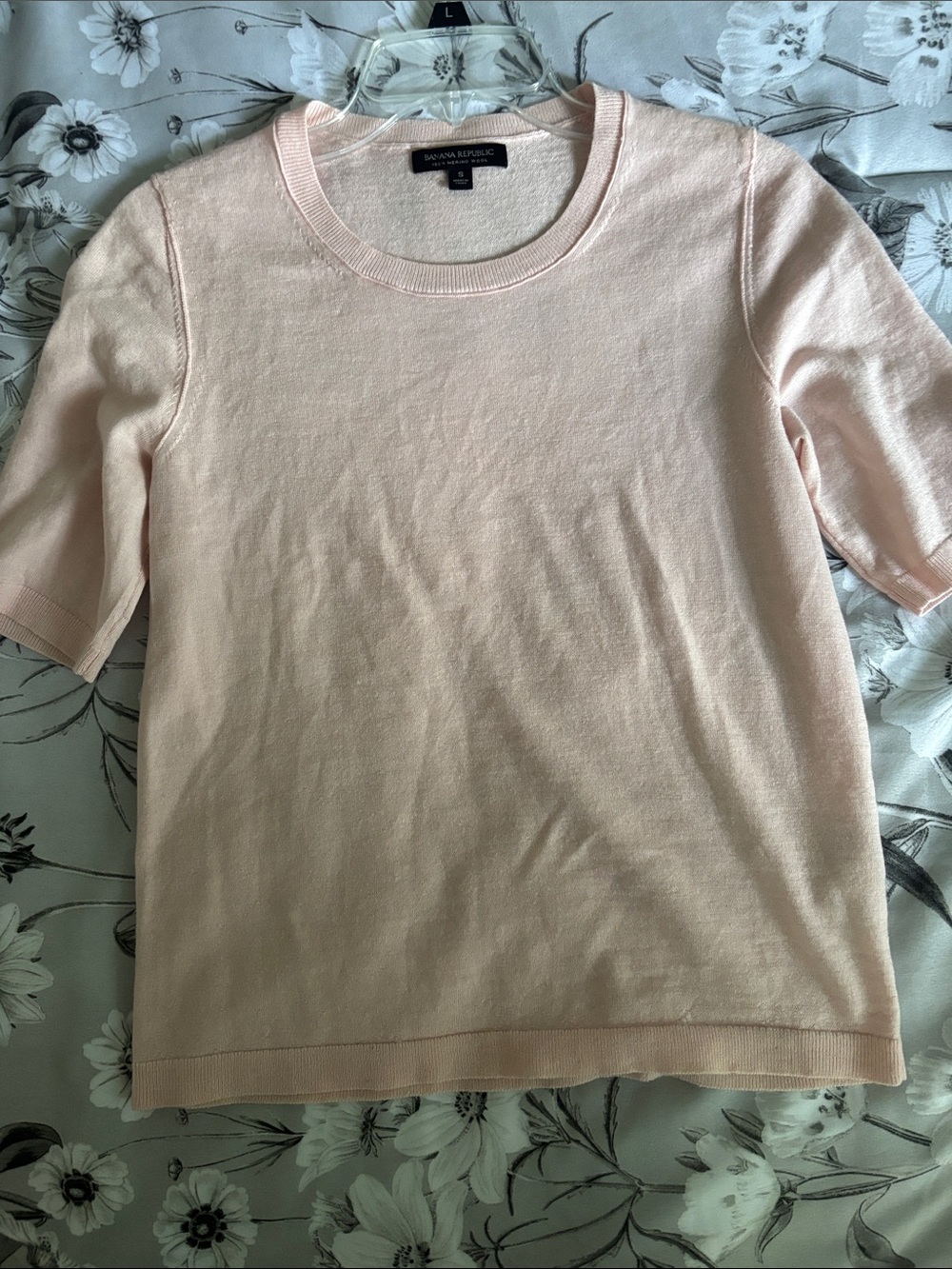 Banana Republic Pale Peach Short Sleeve Knit Top